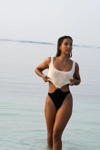 One Peace - Ibiza in Ecru/Black