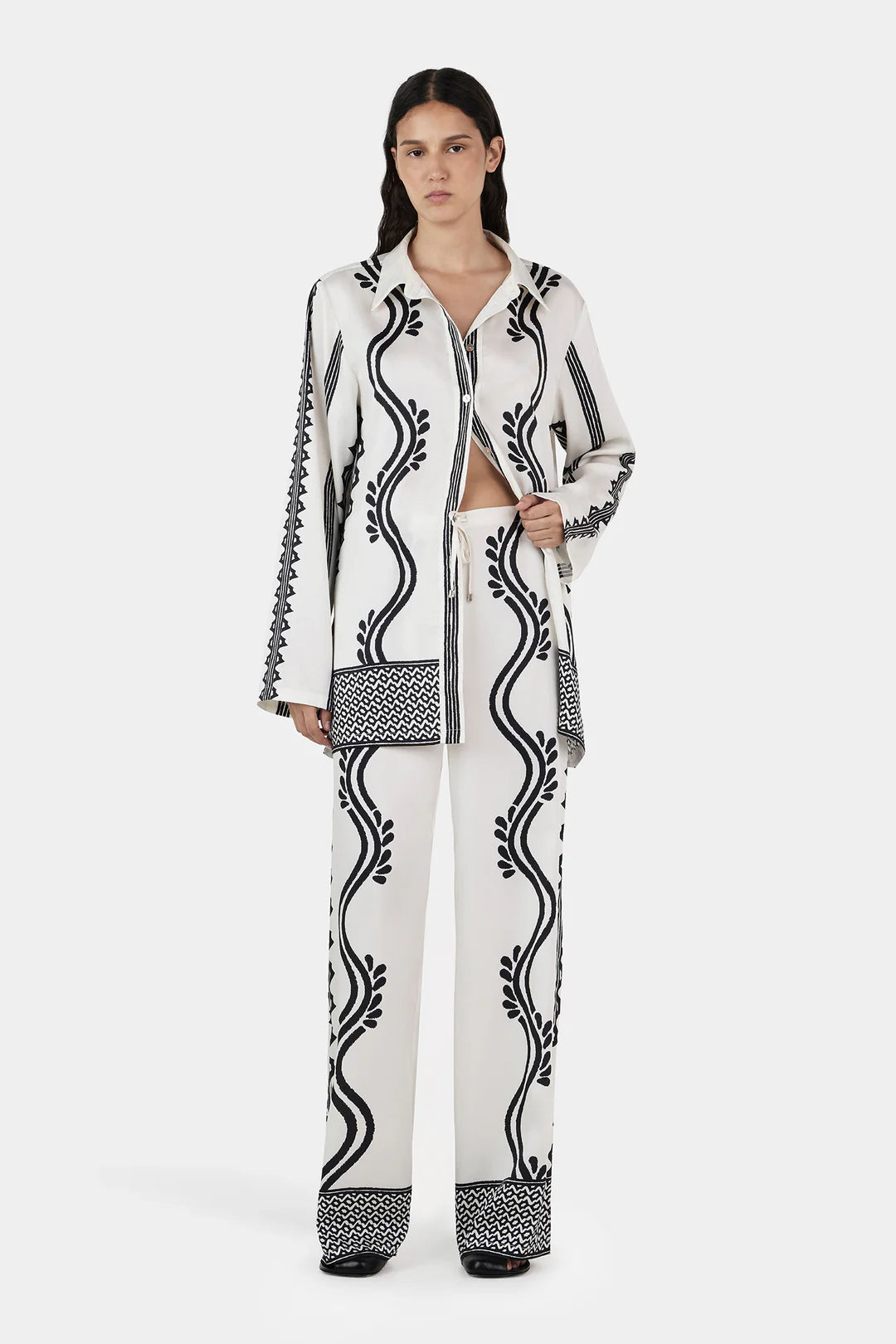 Hansen & Gretel - Justine Pant in Geo Waves