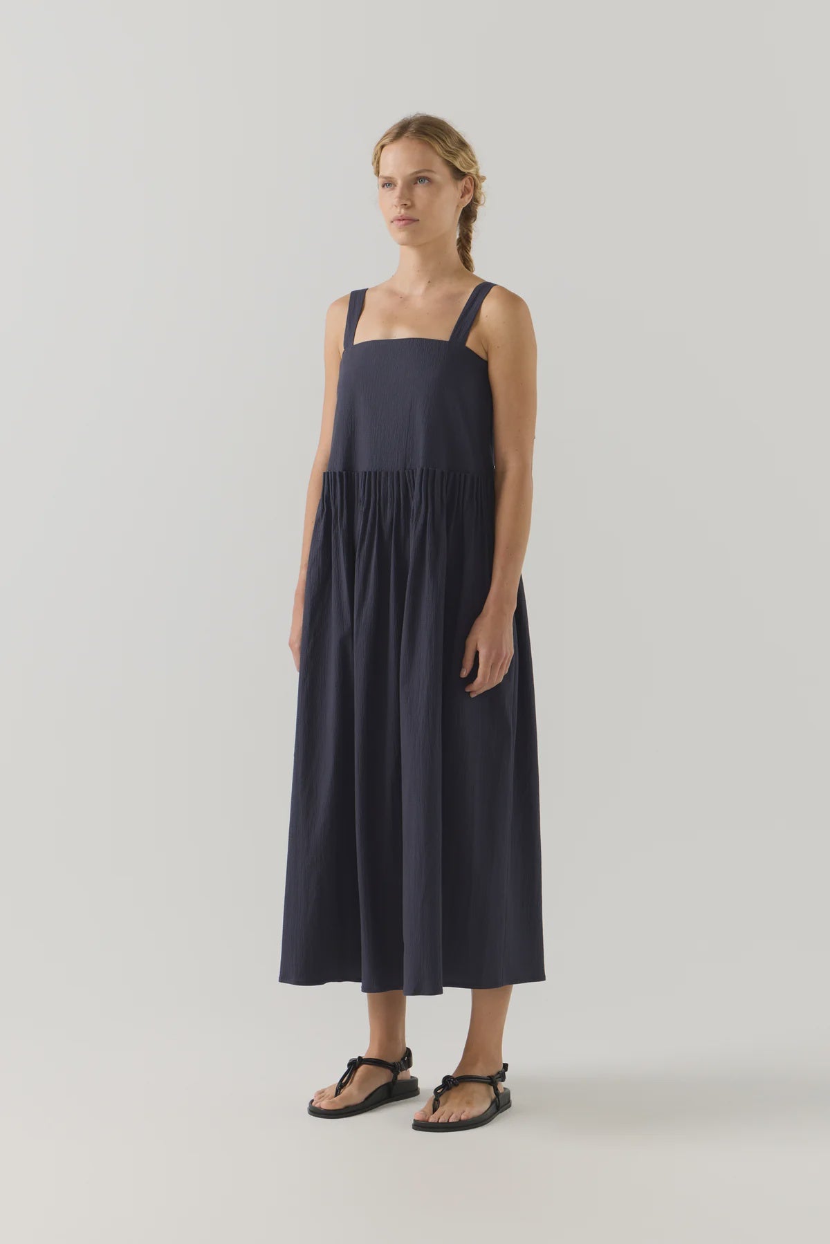 Foemina - Cordelia Dress in Navy Seersucker