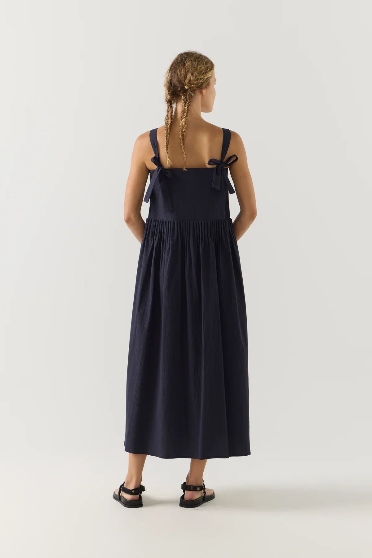 Foemina - Cordelia Dress in Navy Seersucker