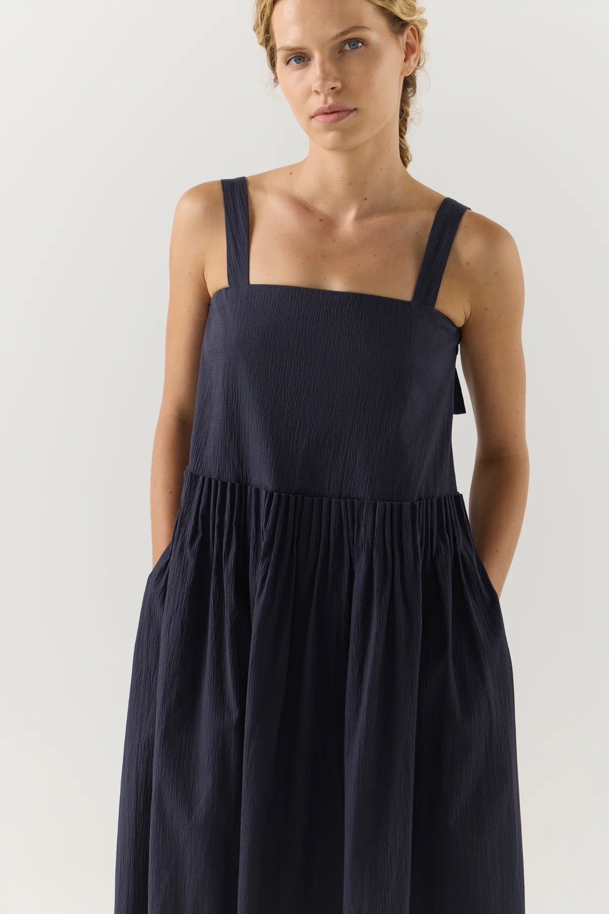 Foemina - Cordelia Dress in Navy Seersucker
