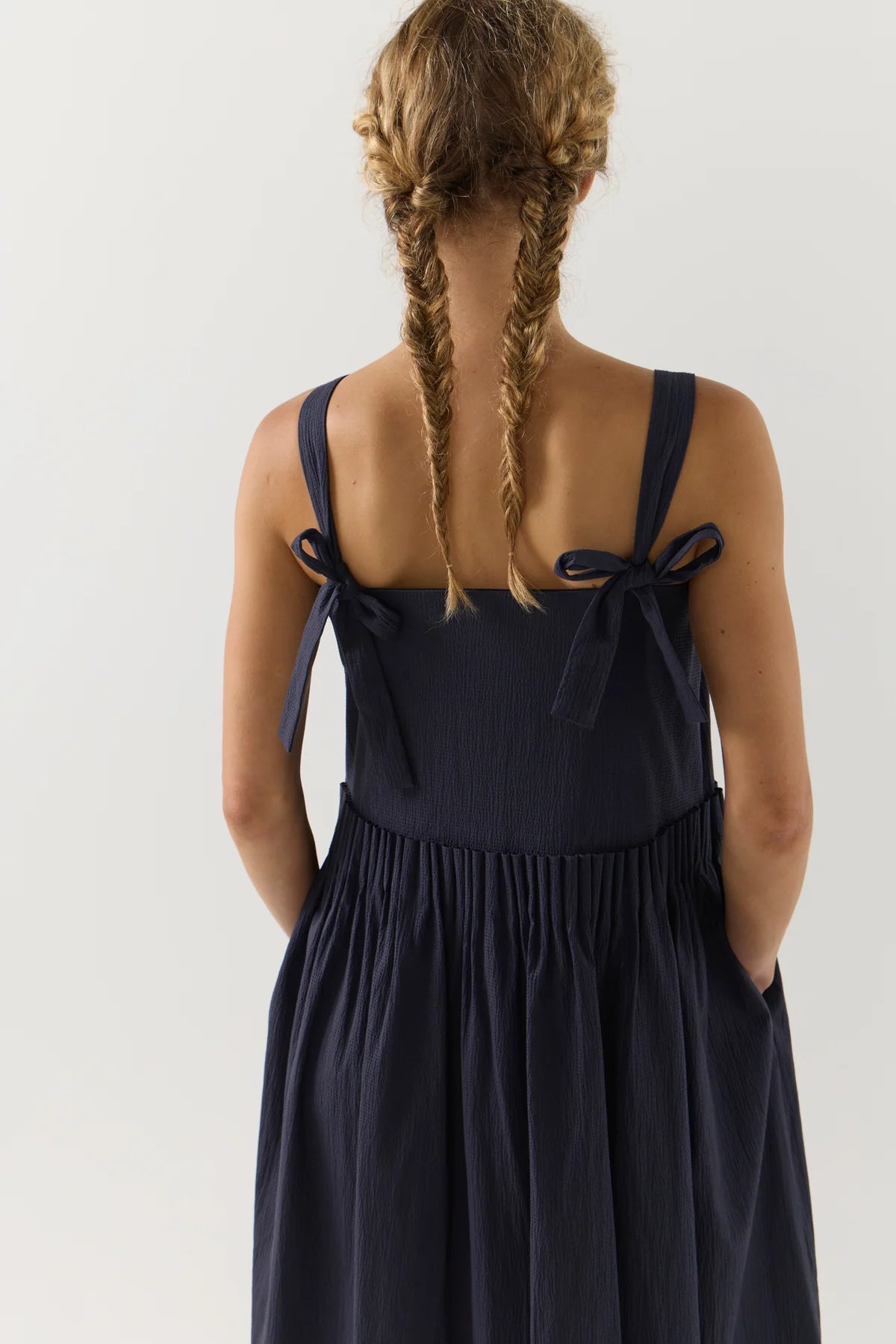 Foemina - Cordelia Dress in Navy Seersucker