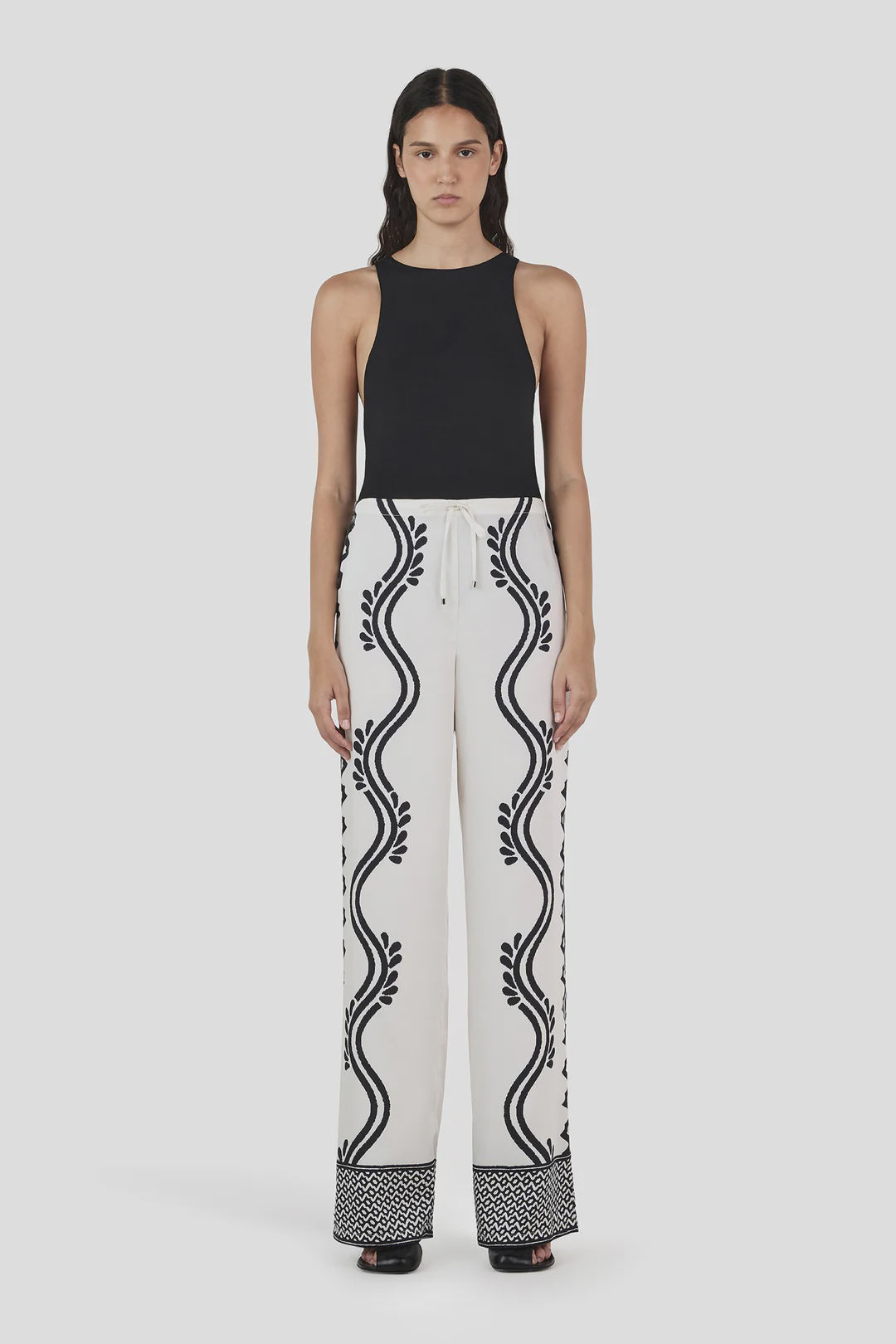 Hansen & Gretel - Justine Pant in Geo Waves