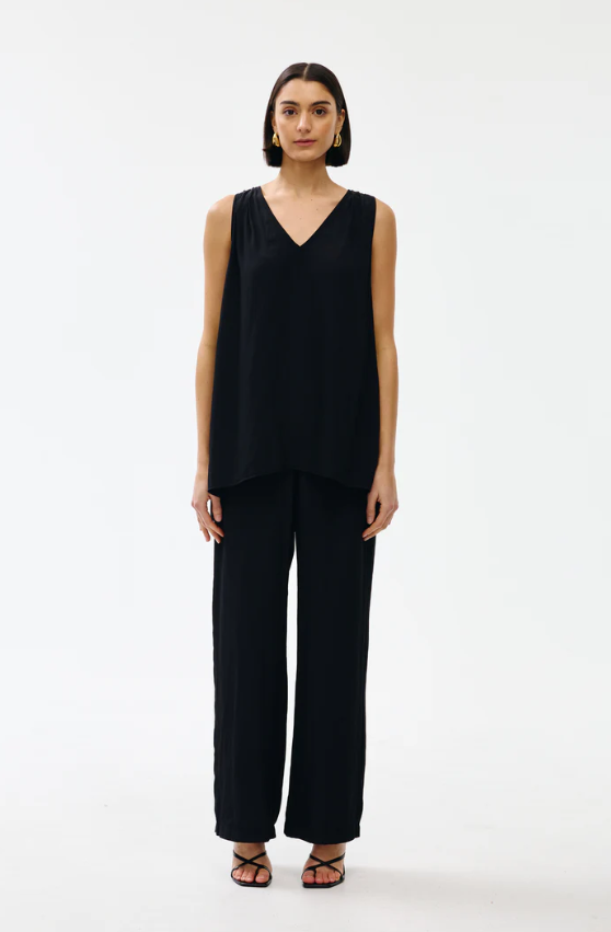 Kinney - Ava Top in Black