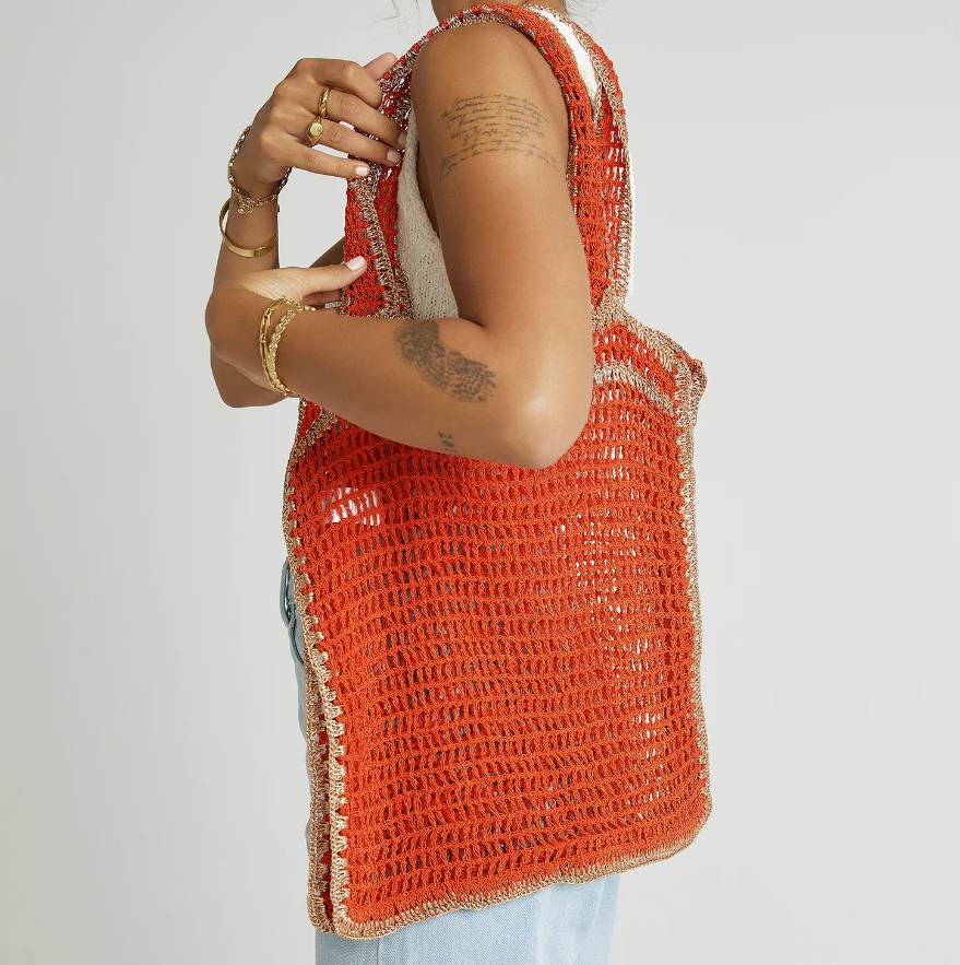 Arms of Eve -Lani Beach Bag in Red Apple