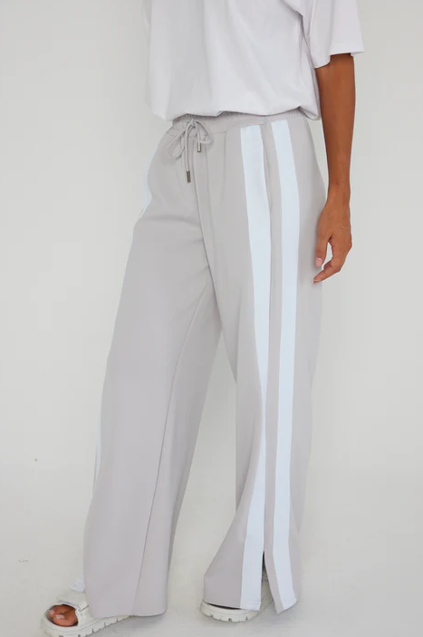 Alexandra - Kingsley Pant in Light Grey
