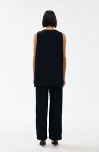 Kinney - Ava Top in Black