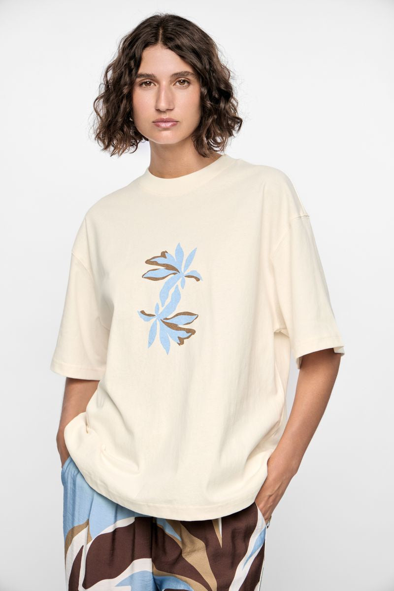 Staple The Label - Mae Graphic Tee in white